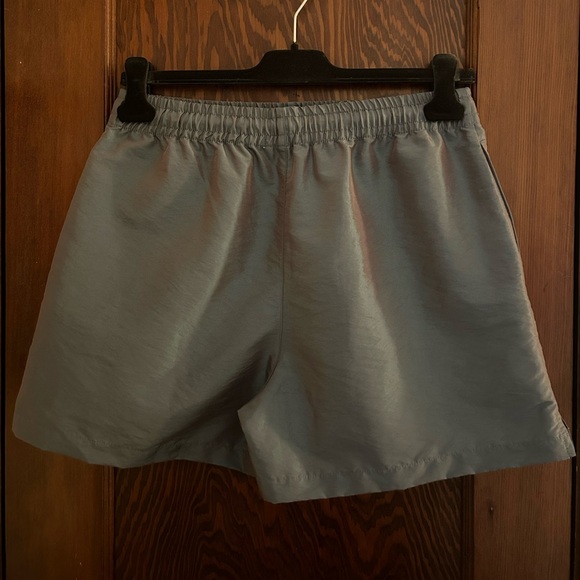 TNA Iridescent Athletic Shorts Size Small - Picture 3 of 4